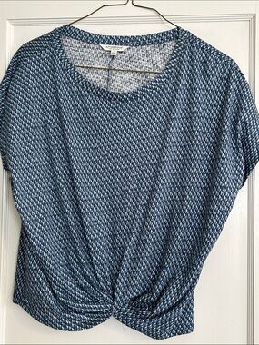 Liverpool Los Angeles women’s Modal blend tee. Near new. Large.